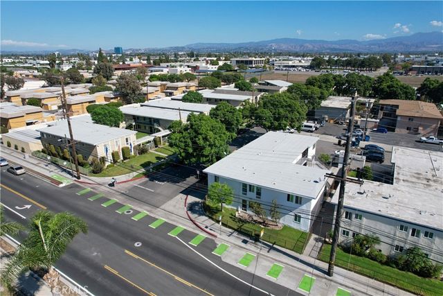 1401 Standard Avenue, Santa Ana, CA 92707