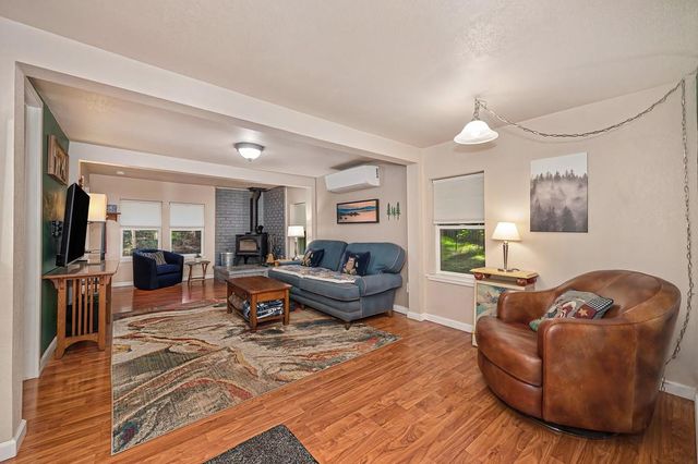 6252 Pony Express Trl, Pollock Pines, CA 95726