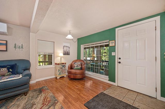 6252 Pony Express Trl, Pollock Pines, CA 95726