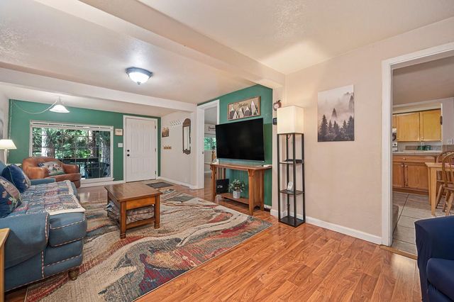 6252 Pony Express Trl, Pollock Pines, CA 95726