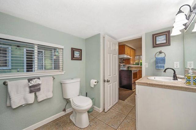 6252 Pony Express Trl, Pollock Pines, CA 95726