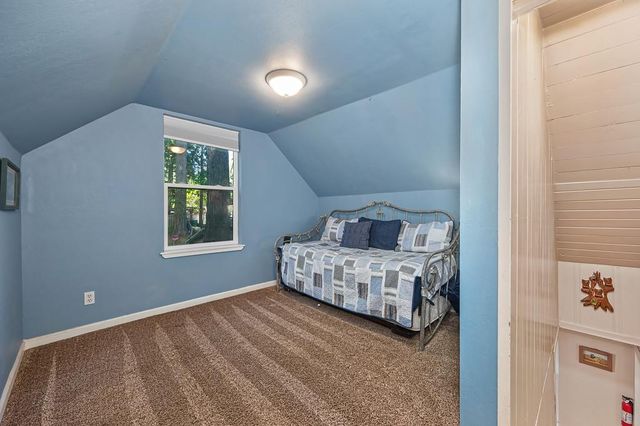 6252 Pony Express Trl, Pollock Pines, CA 95726