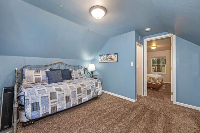 6252 Pony Express Trl, Pollock Pines, CA 95726