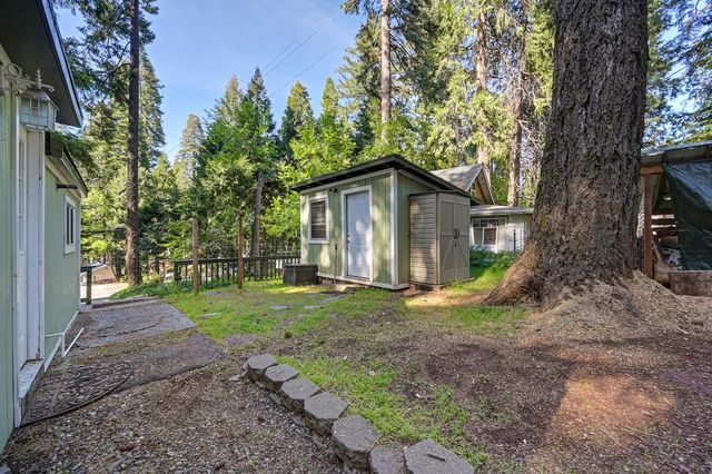 6252 Pony Express Trl, Pollock Pines, CA 95726