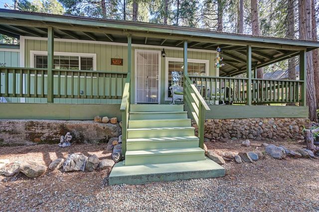 6252 Pony Express Trl, Pollock Pines, CA 95726