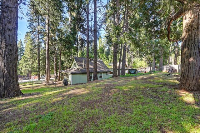 6252 Pony Express Trl, Pollock Pines, CA 95726