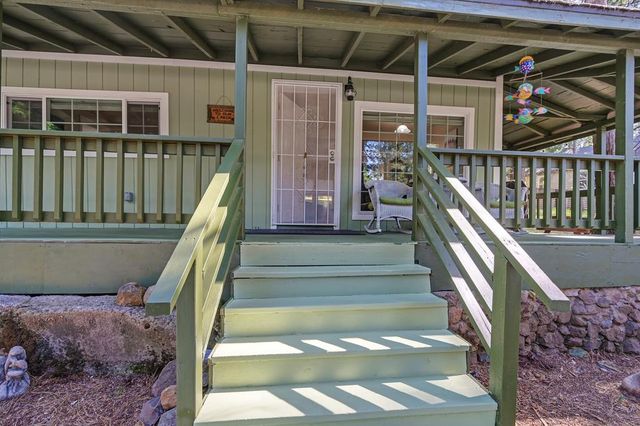 6252 Pony Express Trl, Pollock Pines, CA 95726