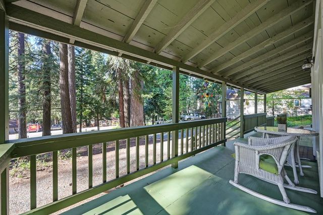 6252 Pony Express Trl, Pollock Pines, CA 95726