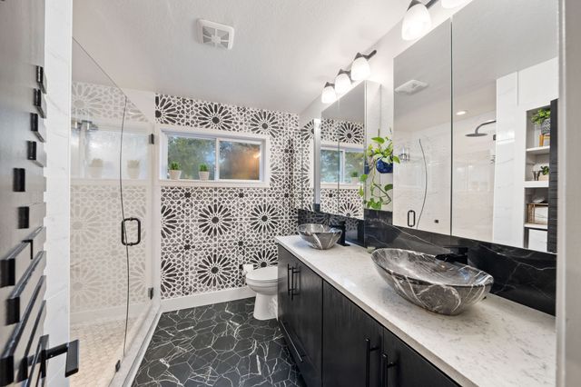 7496 E Northwest Highway 145, Dallas, TX 75231