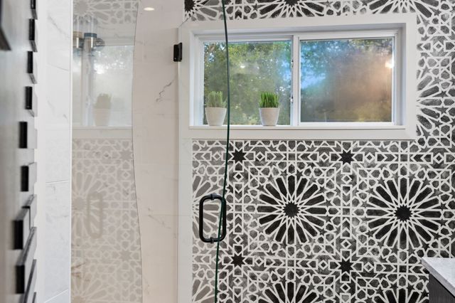 7496 E Northwest Highway 145, Dallas, TX 75231