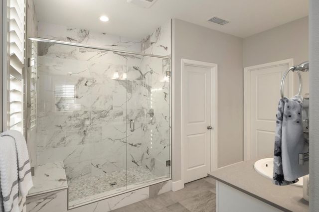 4228 Vineyard Drive, Madera, CA 93636