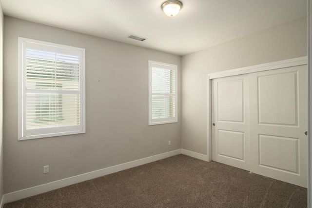 4228 Vineyard Drive, Madera, CA 93636