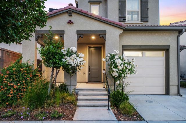 4228 Vineyard Drive, Madera, CA 93636