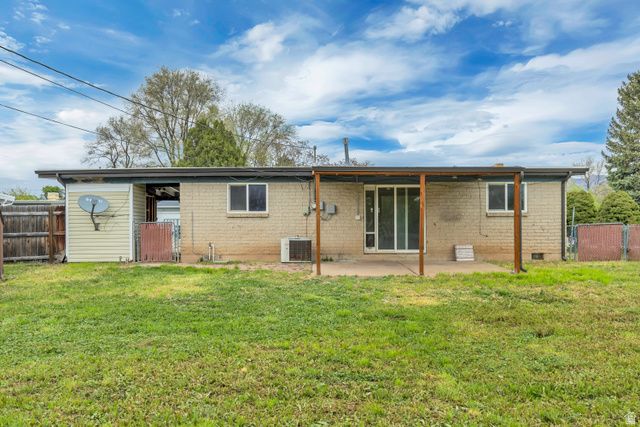 1995 CLYDE ST, Layton, UT 84041
