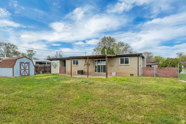 1995 CLYDE ST, Layton, UT 84041