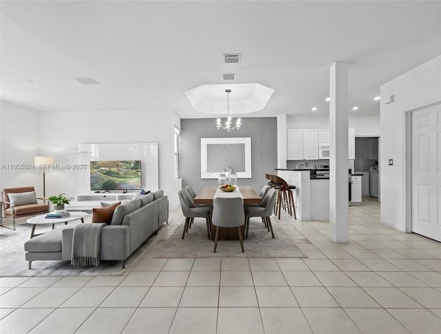 11186 NW 73rd Ter 11186, Doral, FL 33178