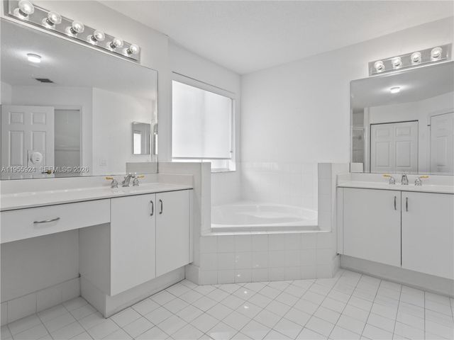 11186 NW 73rd Ter 11186, Doral, FL 33178