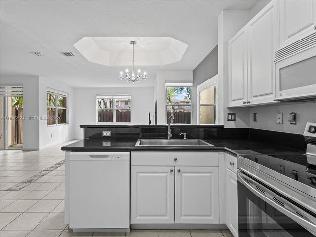 11186 NW 73rd Ter 11186, Doral, FL 33178