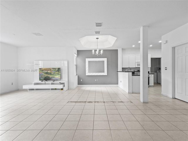 11186 NW 73rd Ter 11186, Doral, FL 33178