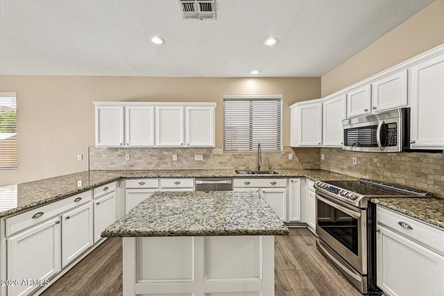 465 W REDWOOD Drive, Chandler, AZ 85248