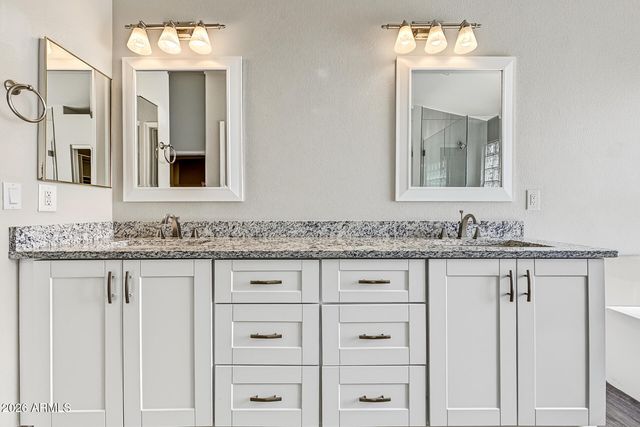 465 W REDWOOD Drive, Chandler, AZ 85248