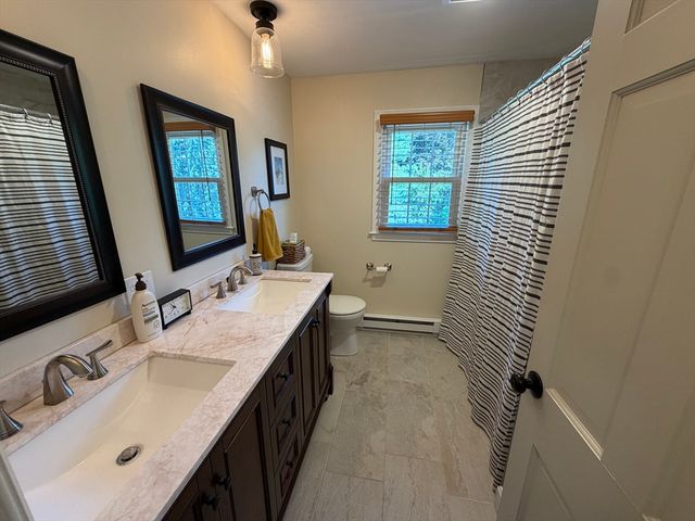 4 Robertson Rd, Auburn, MA 01501