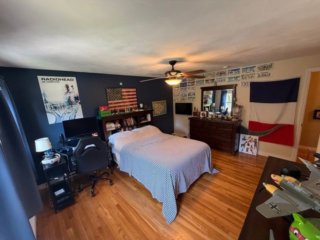 4 Robertson Rd, Auburn, MA 01501