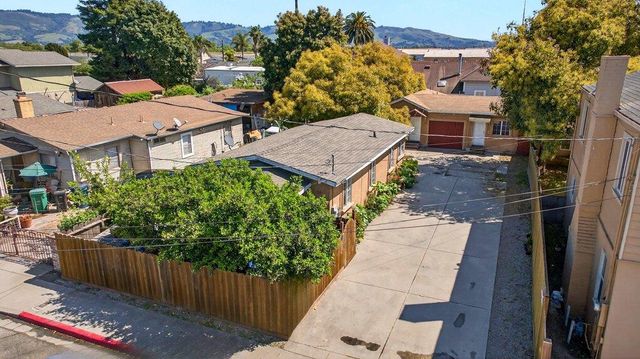 20 Gonda Street, Royal Oaks, CA 95076