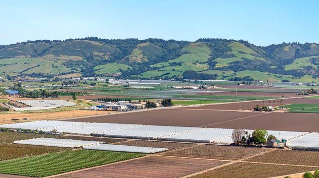 20 Gonda Street, Royal Oaks, CA 95076