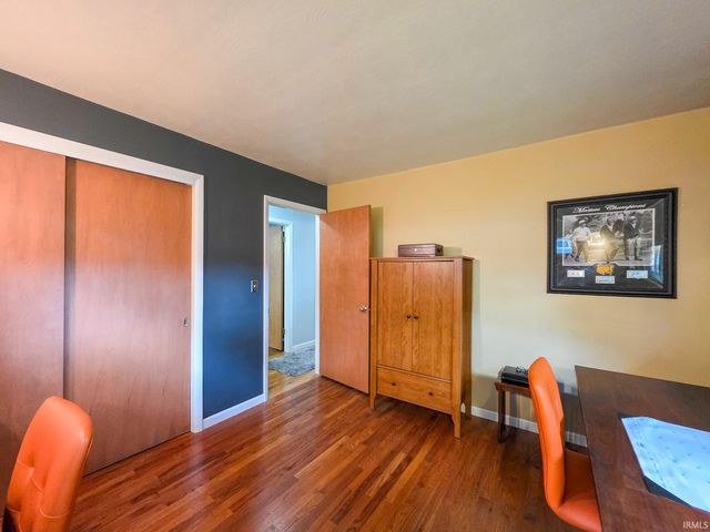 28812 Oakwood Place, Elkhart, IN 46514