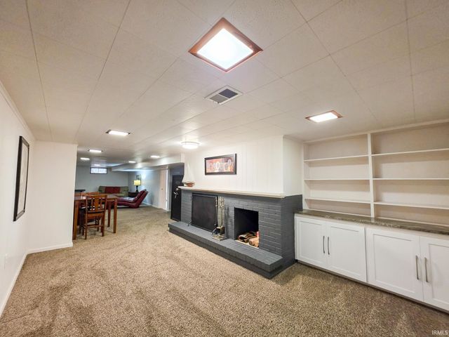 28812 Oakwood Place, Elkhart, IN 46514