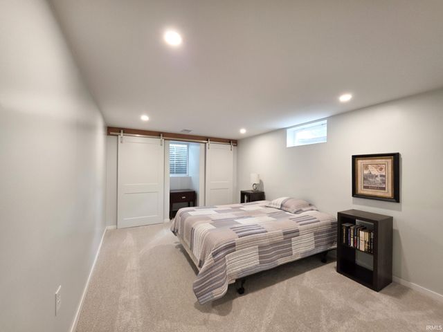 28812 Oakwood Place, Elkhart, IN 46514