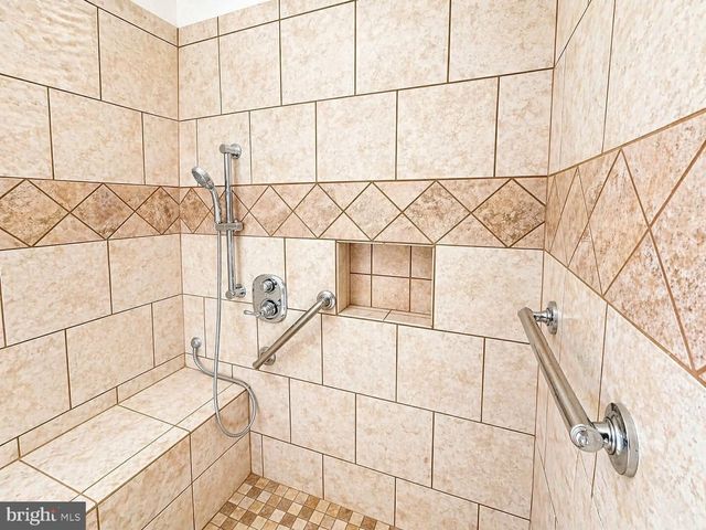 24 SIMMONS COVE, Ruther Glen, VA 22546