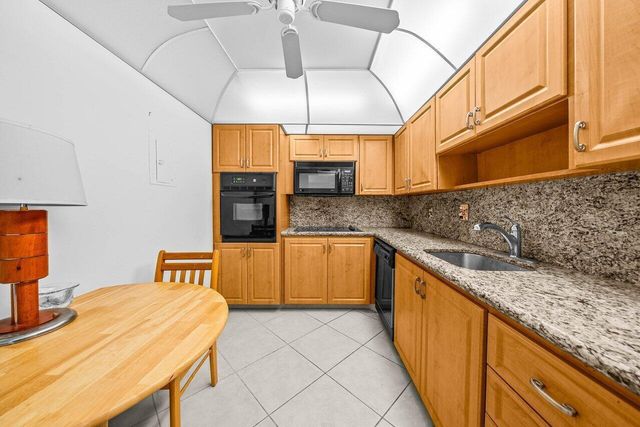 3460 S Ocean Boulevard 6150, Palm Beach, FL 33480