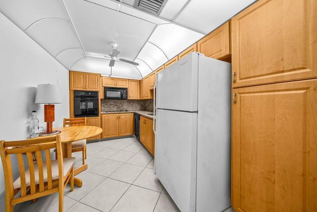 3460 S Ocean Boulevard 6150, Palm Beach, FL 33480