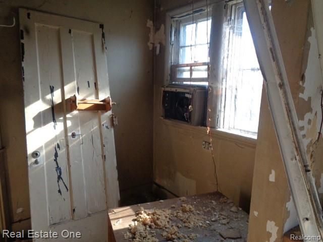 7465 14th Street, Detroit, MI 48206