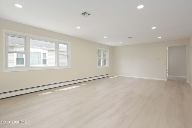 289 Costa Mesa Drive, Toms River, NJ 08757