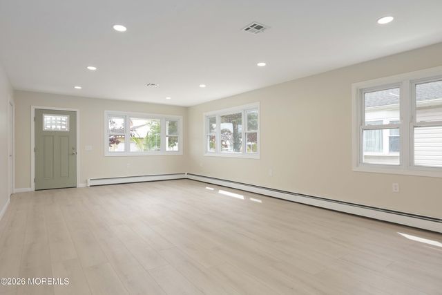 289 Costa Mesa Drive, Toms River, NJ 08757