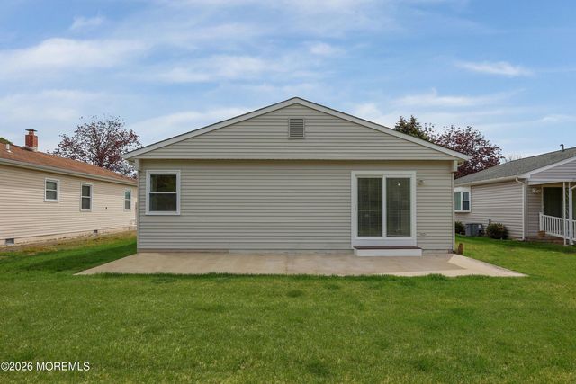 289 Costa Mesa Drive, Toms River, NJ 08757
