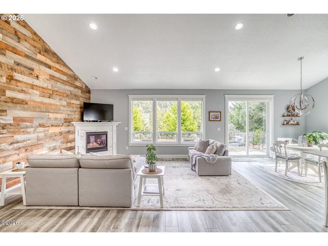 5792 Ne VOYAGE Ave, Lincoln City, OR 97367