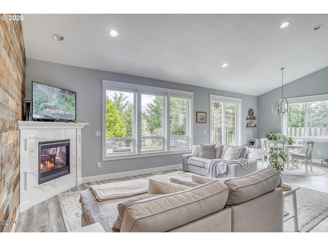 5792 Ne VOYAGE Ave, Lincoln City, OR 97367