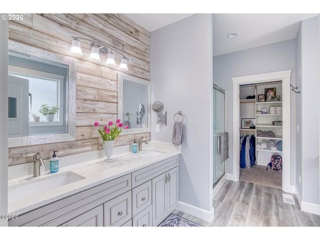 5792 Ne VOYAGE Ave, Lincoln City, OR 97367