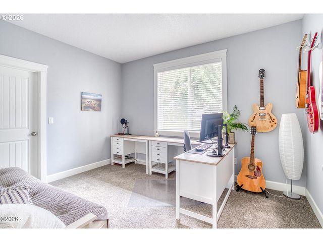 5792 Ne VOYAGE Ave, Lincoln City, OR 97367