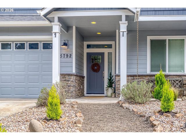 5792 Ne VOYAGE Ave, Lincoln City, OR 97367