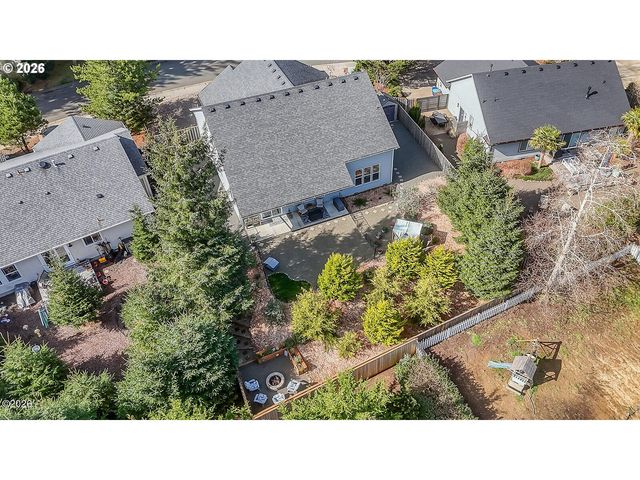 5792 Ne VOYAGE Ave, Lincoln City, OR 97367