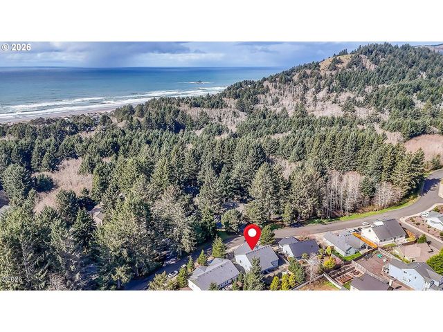 5792 Ne VOYAGE Ave, Lincoln City, OR 97367