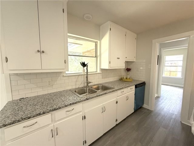4638 Arlene Dr, Corpus Christi, TX 78411