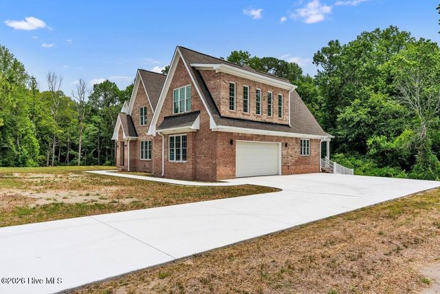 2038 Autumn Drive, Kinston, NC 28501