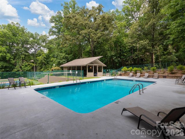 23 Cedarwood Trail B, Asheville, NC 28803