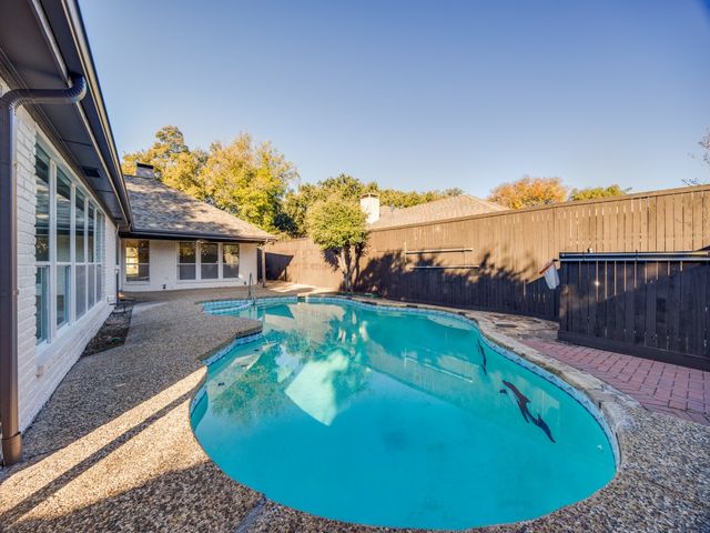 2100 Woodburn Corner, Plano, TX 75075